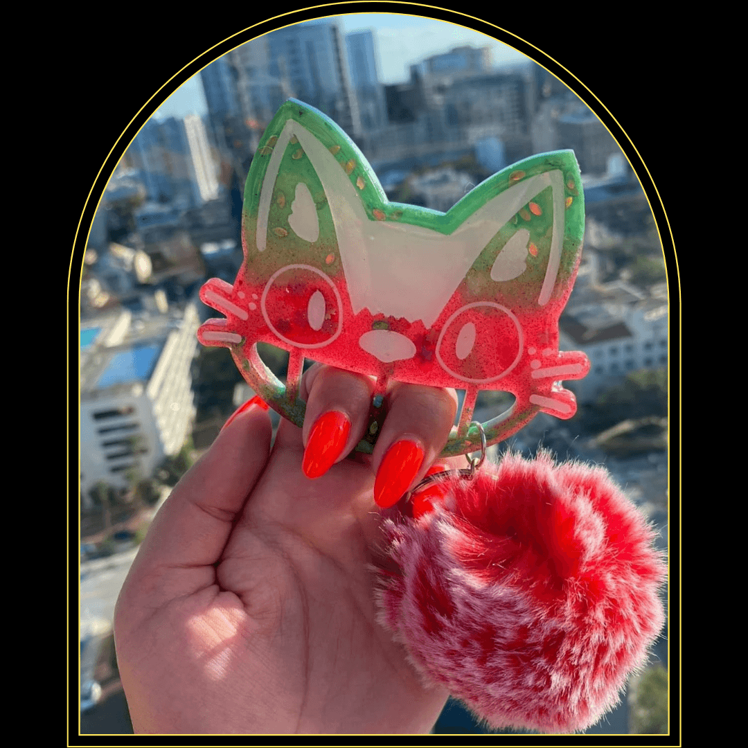 Catbus/Cheshire CatThis is a fully customizable item. Meaning you select the resin colors and puff colors.This item is custom crafted and will be 100% unique to you. The colors below aWitchin Waifu
