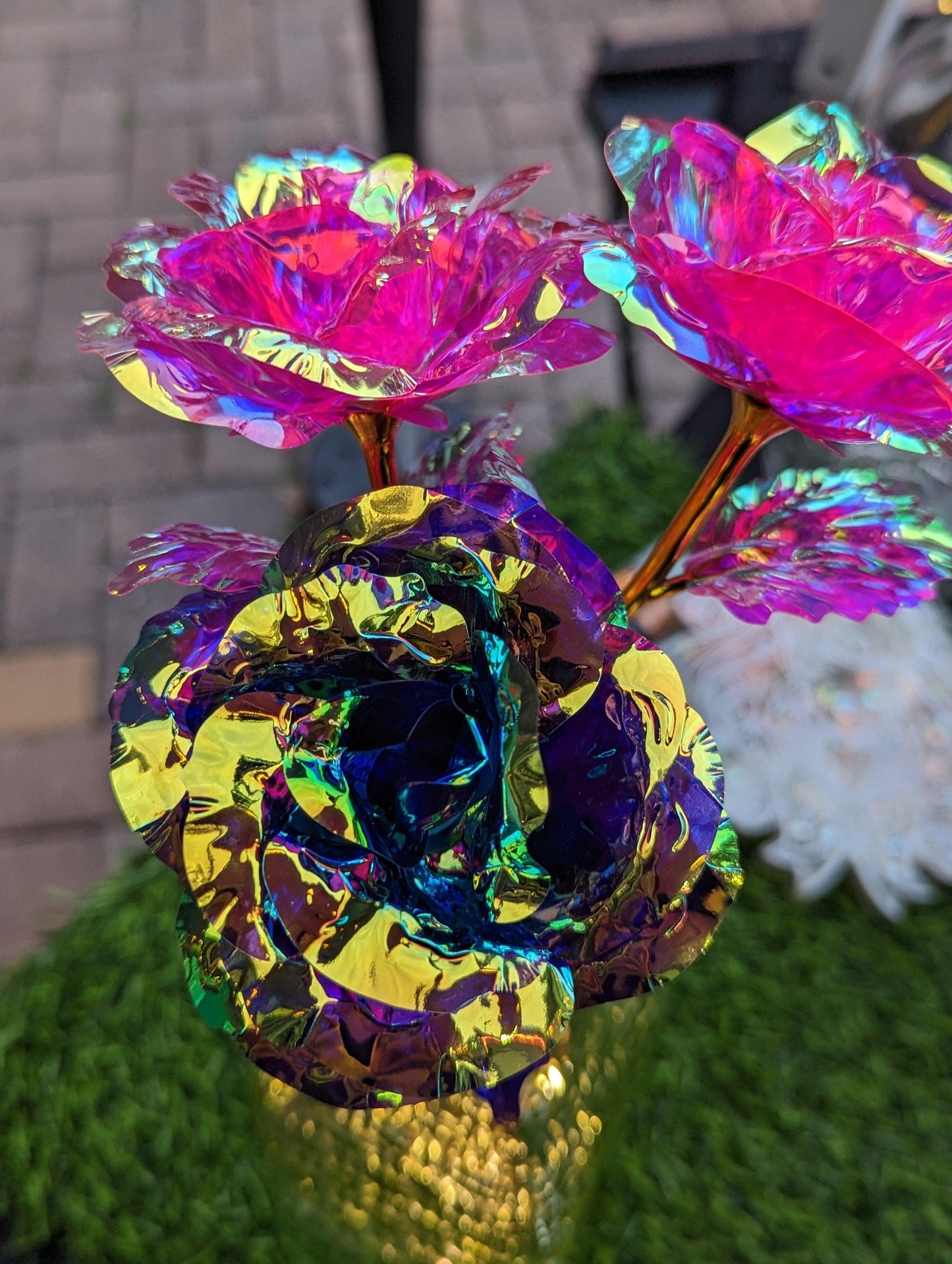 Galaxy roseGuaranteed to catch the eye and last forever. 10" in length and a perfect way to say "I love you"Witchin Waifu
